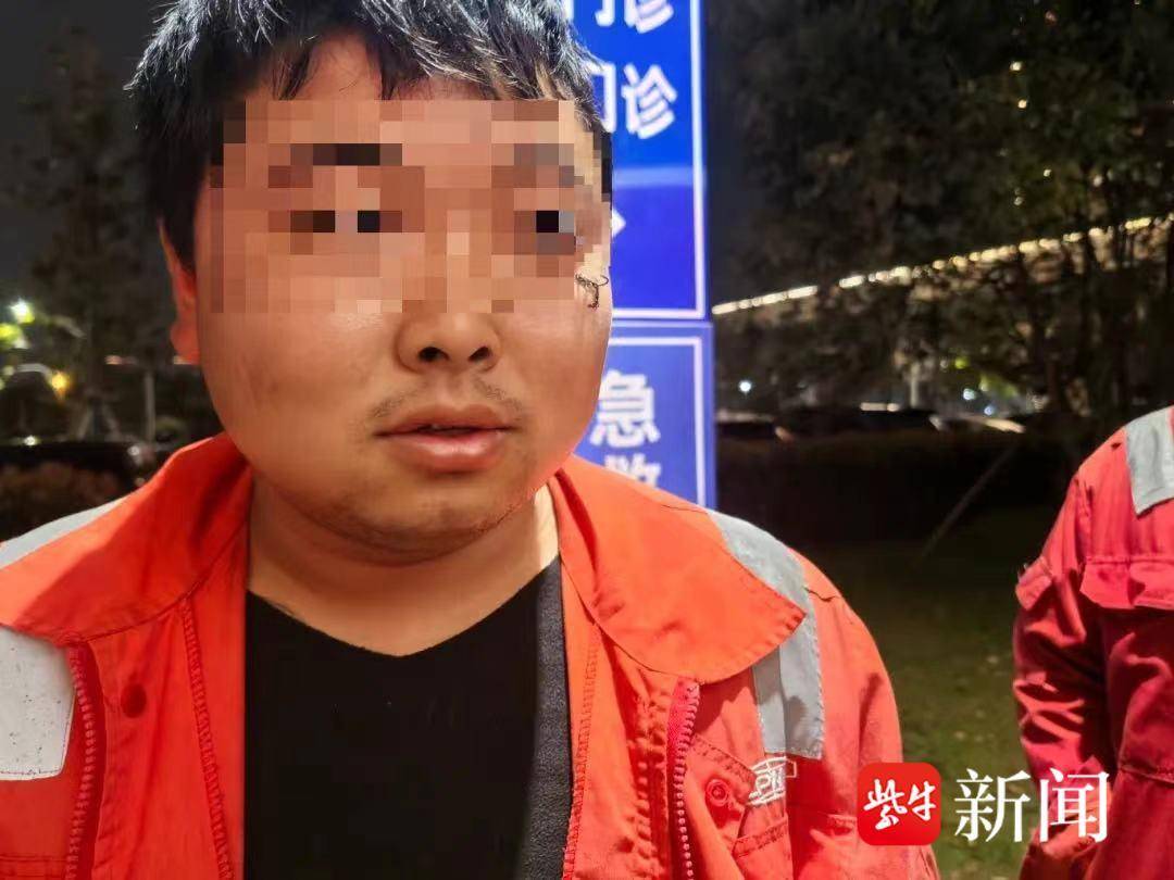 男子夜钓甩钩不慎反“咬”脸，消防员来帮忙