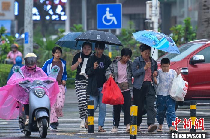 强降雨再袭海南 多市县停课