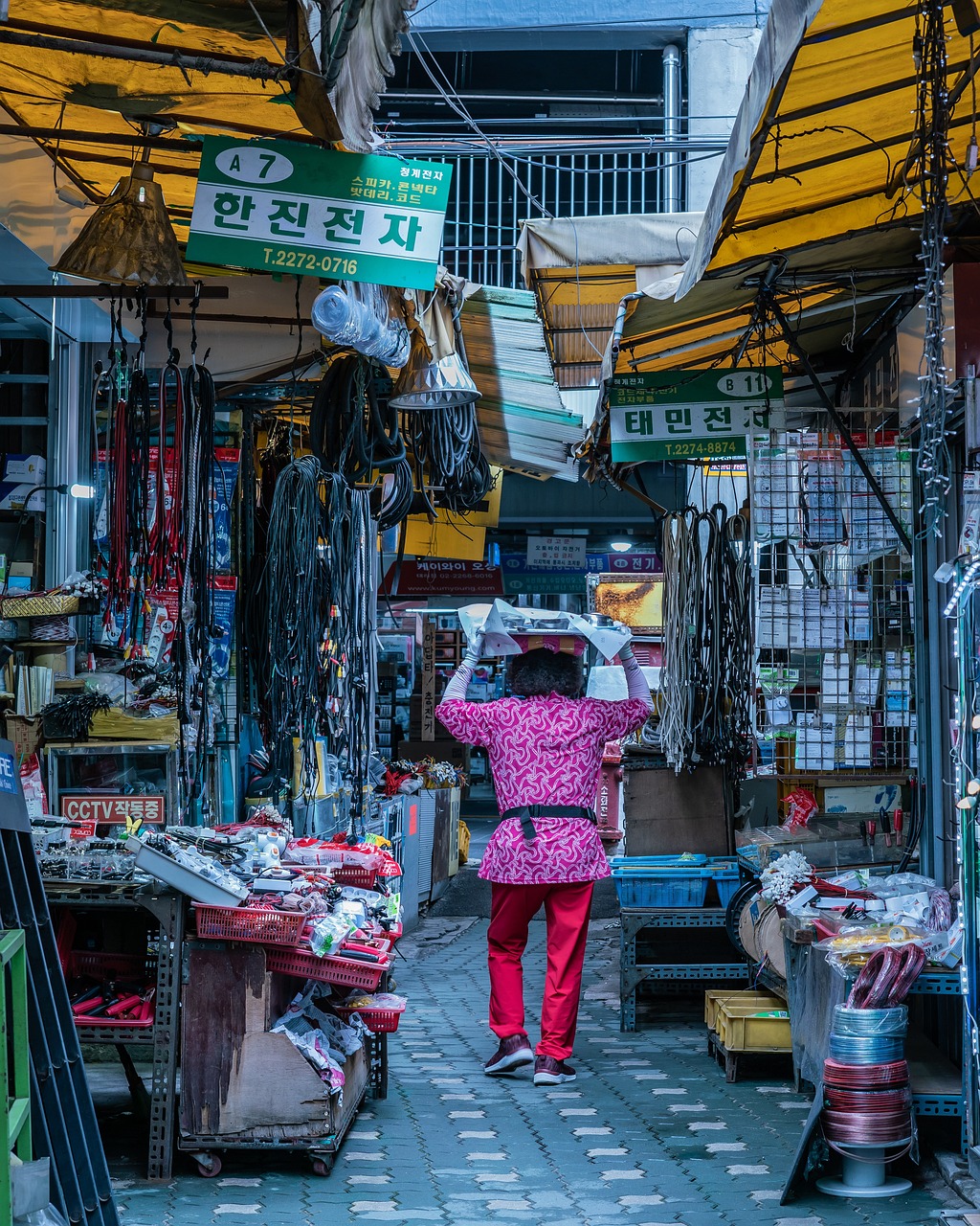 北京楼市回暖，市场信心如何重建？